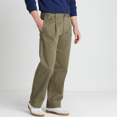 Men's Knockabout Comfort Waist Relaxed Fit Pleated Front Chino Pant