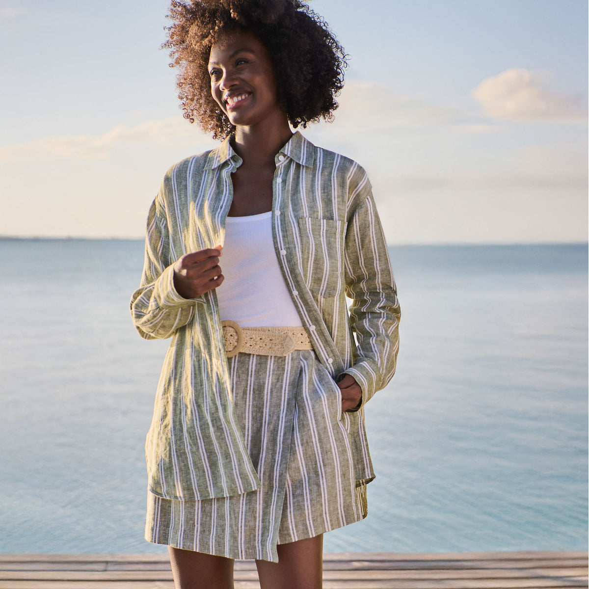 Women's Petite Linen Oversized Button Front Shirt