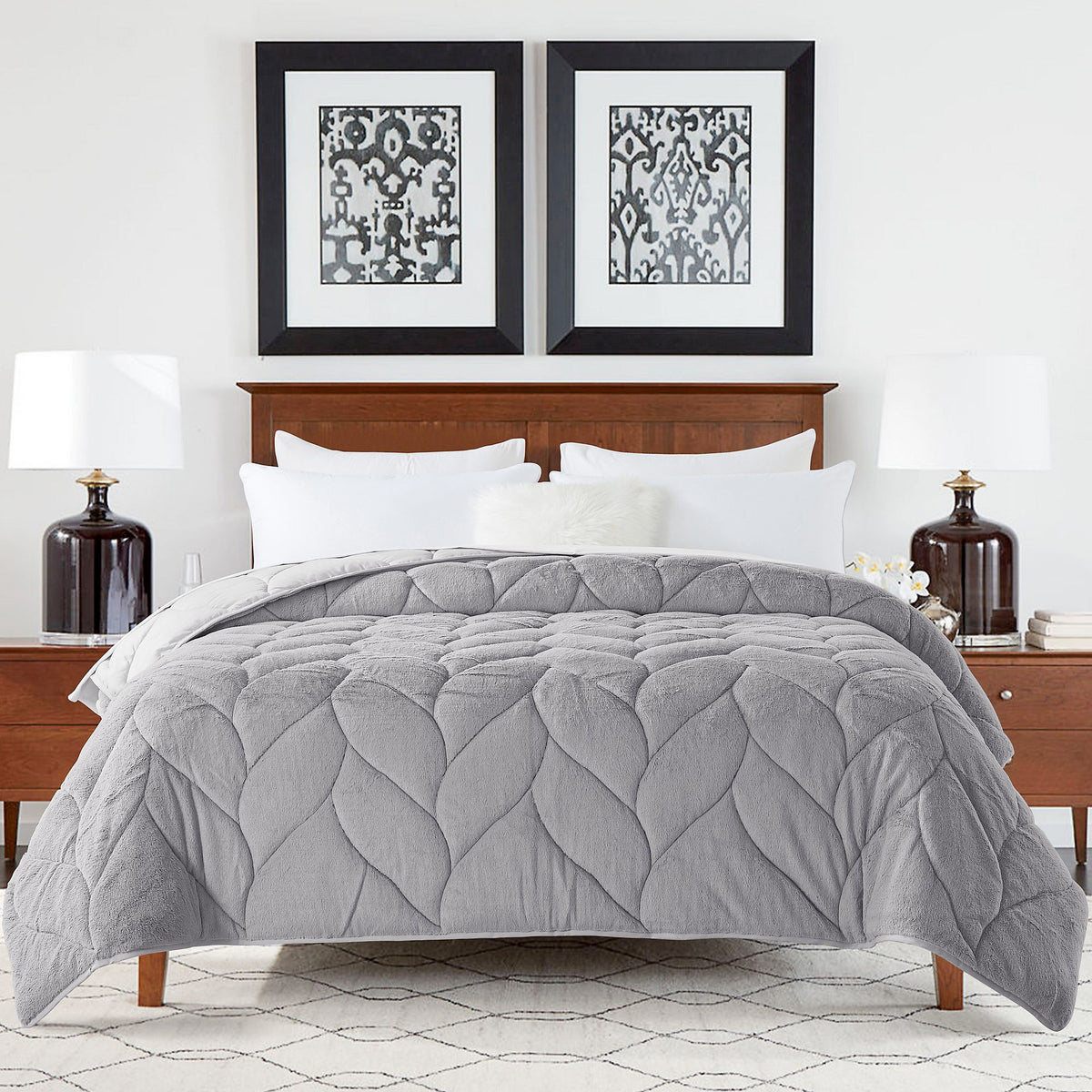 Waverly Cozy Reversible Down Alternative Fleece Comforter
