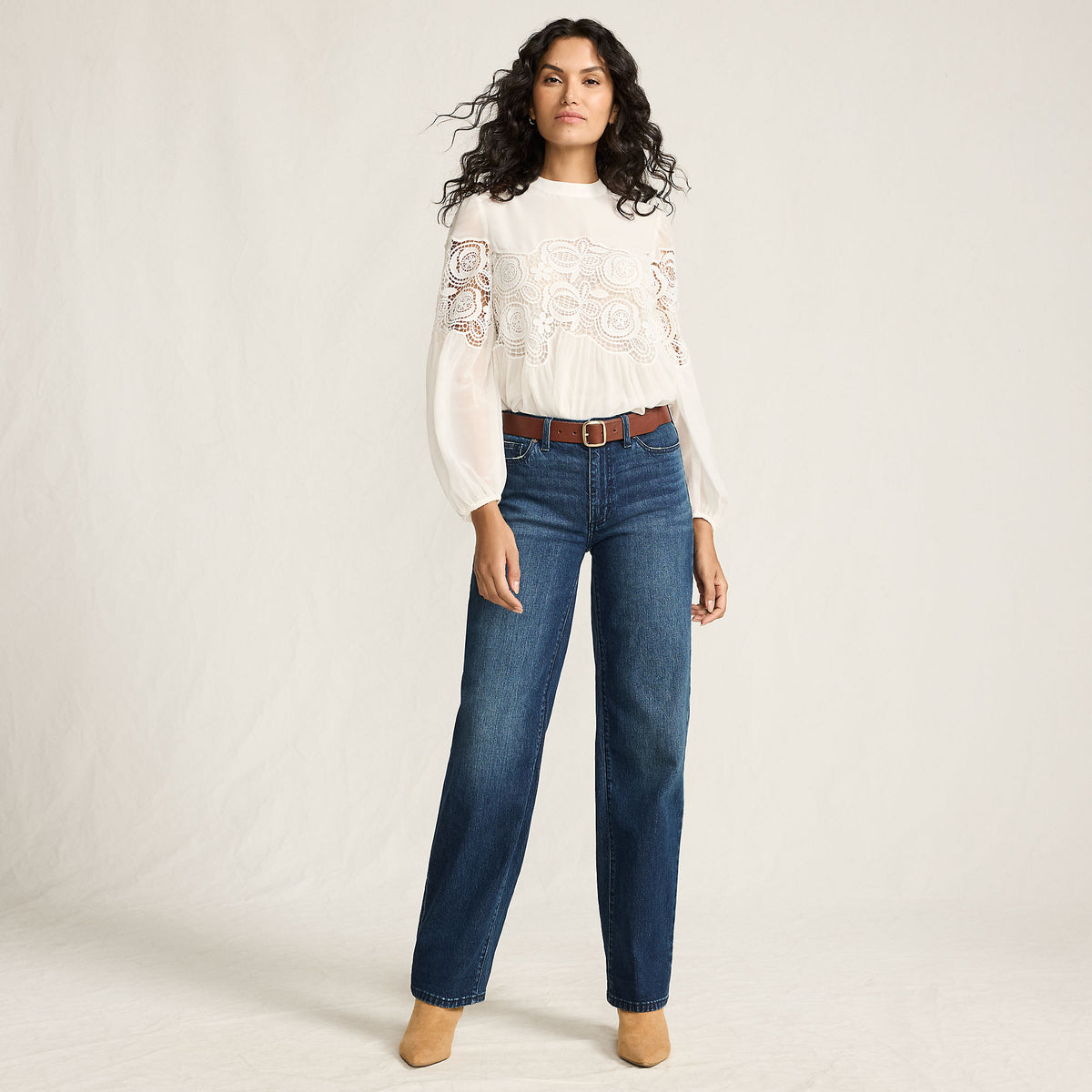 Women's Soft Denim Mid Rise Relaxed Straight Leg Jeans