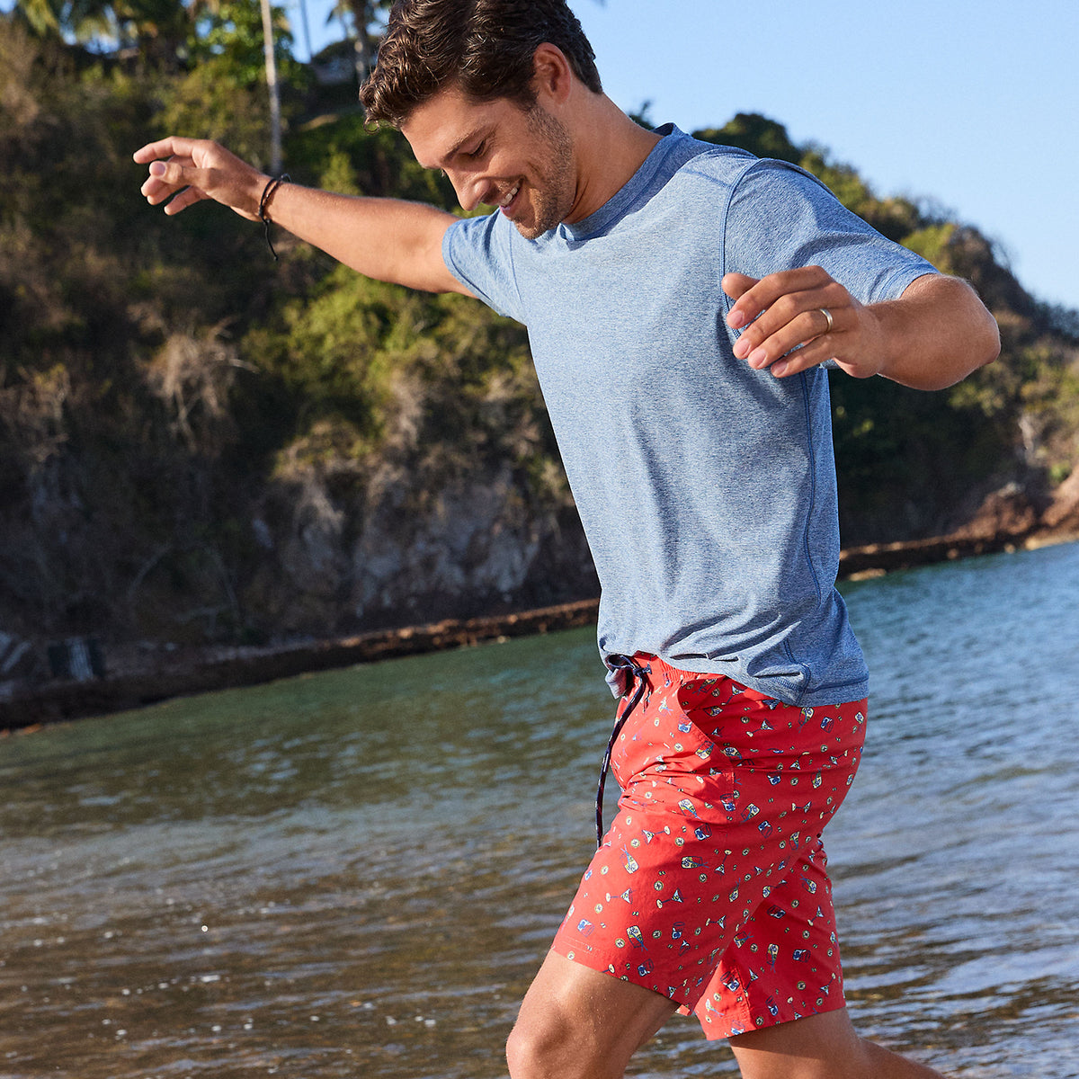 Men's SunShade UPF 50 Short Sleeve Swim Tee Rash Guard