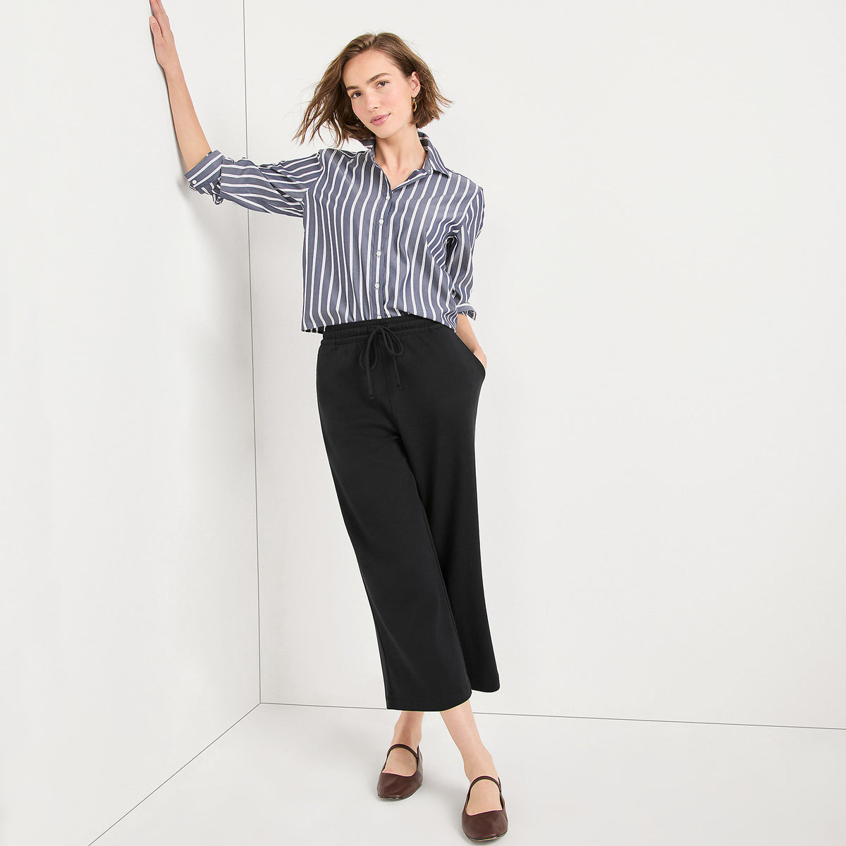 Women's Petite Sport Knit Elastic Waist Wide Leg Crop Pants